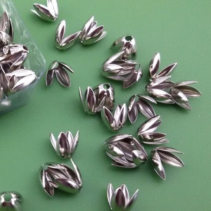 petal flower bead caps,silver bendable flower bead ends,6 mm floral bead end,silver tone petal bead caps,snow bell flower silver bead cap