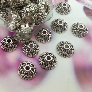 Copriperline floreali, copriperline in argento, ornamento per copriperline, estremità perline a forma di fiore in argento antico, copriperline in argento da 9 mm, copriperline floreali decorativi