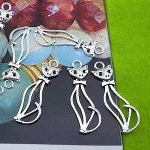 cat charms antiqued silver,cat bracelet silver charms,cat lover Pendant,cat charm for keychain,silver tone cat charm,silver cat pendant