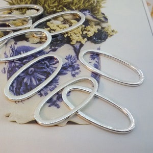 large oval ring connectors,silver tone oval connectors for necklace,minimalist silver tone loop for earrings,silver closed chain oval rings