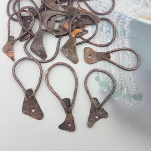 Encantos de cobre antigos, elementos alterados de cobre, peças de jóias de montagem, brincos de metal de cobre pátina em branco, conectores de cobre soldados