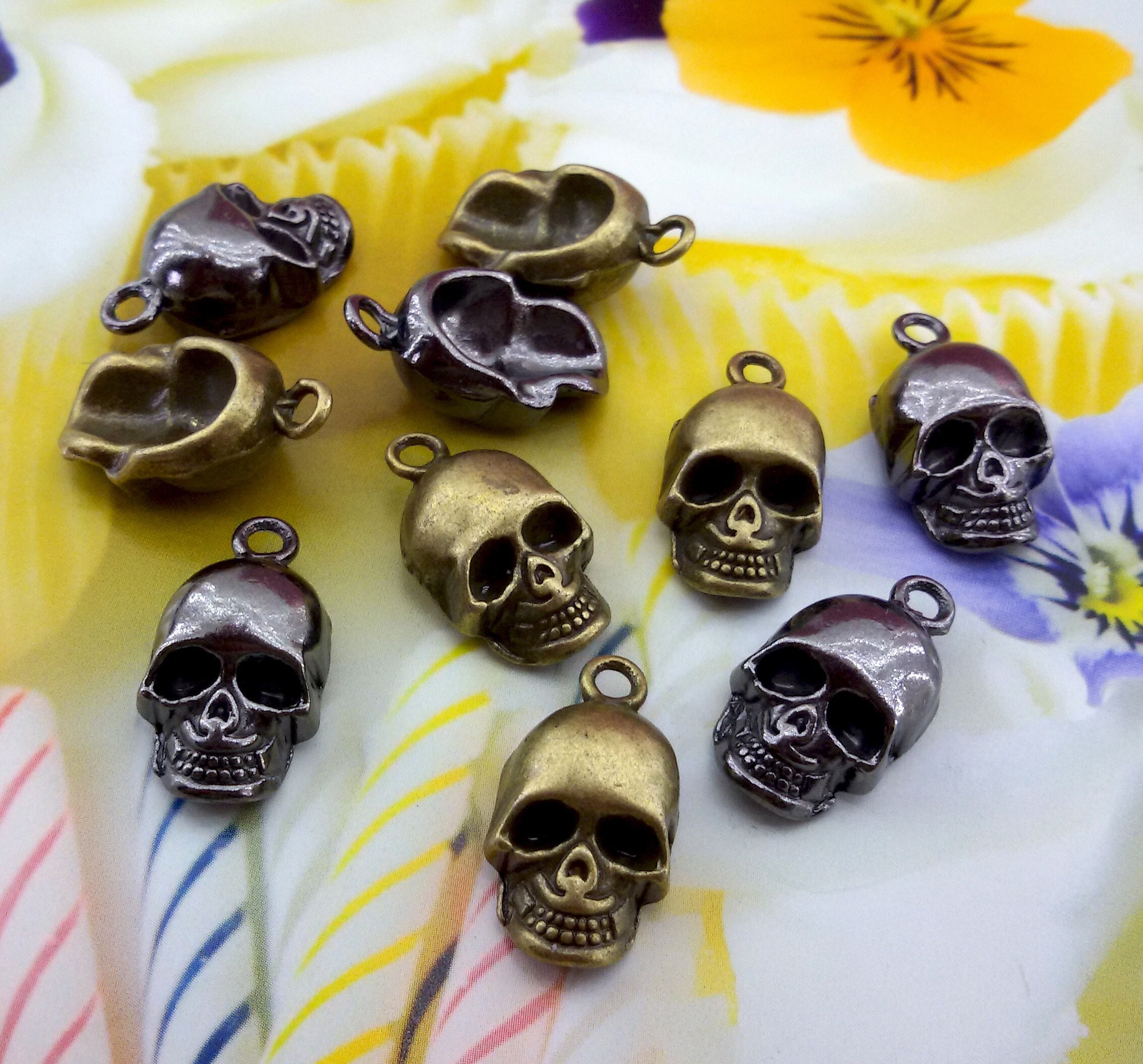 10pcs/lot Halloween Skull Design Black Rhinestones for Nails Art