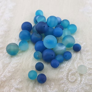 blue agate beads,blue round agate beads,blue matte agate gemstone beads,blue agate strip beads,positive energy blue agate crystal beads