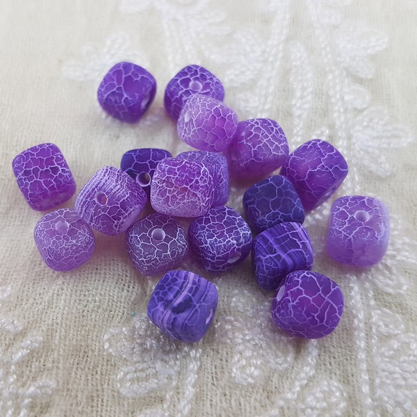 purple agate beads,cube agate beads,frosted agate beads,8mm purple agate beads,semi precious purple agate bead,cracked purple agate gemstone
