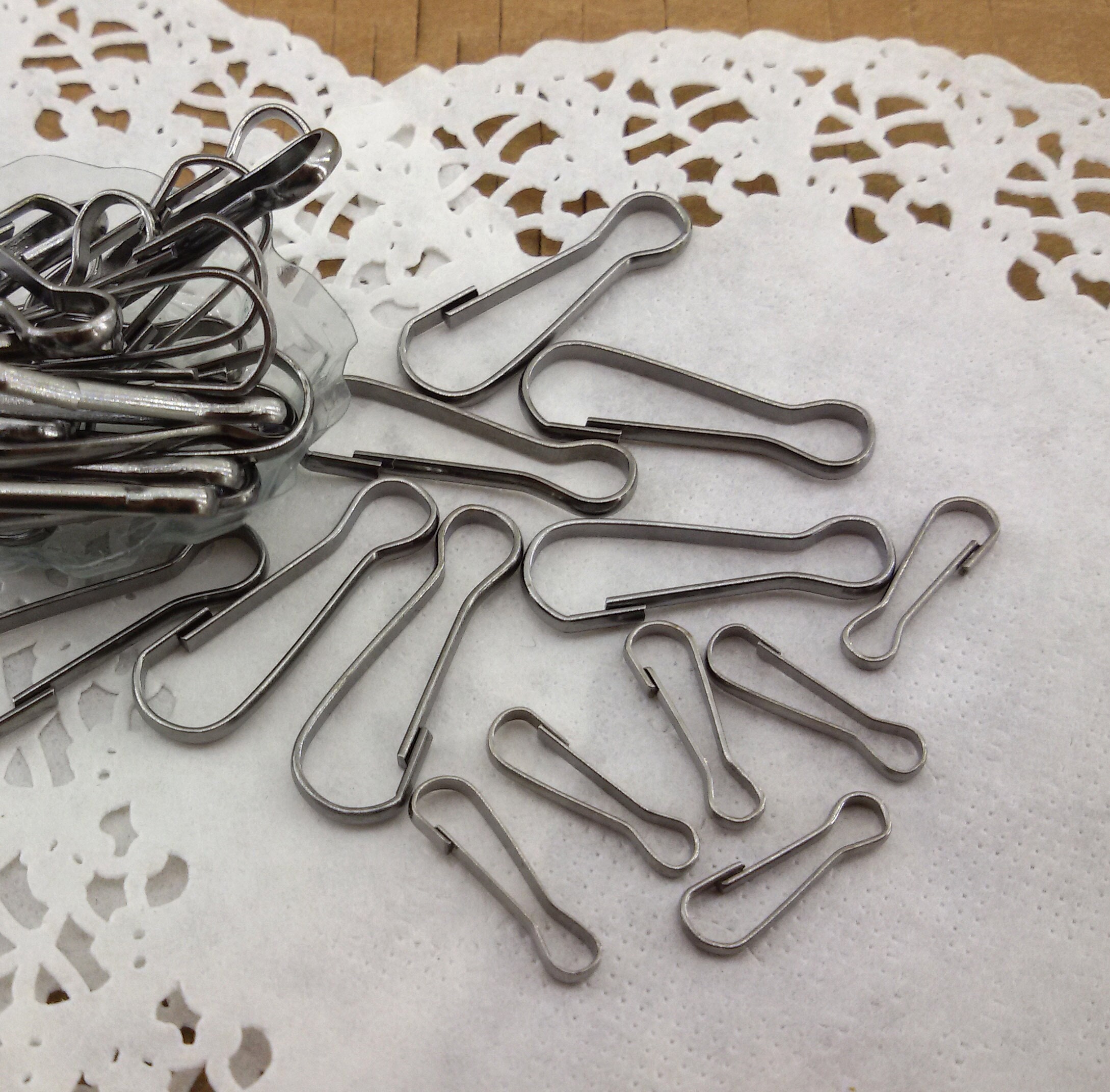 100 Small Metal Spring Clips Free Shipping 1 1/4 Inch J Hook Clasp DIY Face  Mask Lanyard for Beading or Paracord Zipper Pulls 