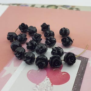 resin rose beads,acrylic black rose beads,8 mm rose beads,carved black flower beads,small roses spacer bead,black roses cinnabar like bead