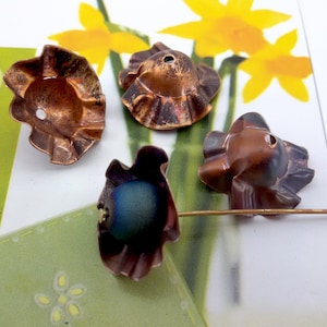 copper bead caps,antiqued copper flower bead caps,copper floral bead caps,copper bead ends,patina copper caps for beads,antique copper caps