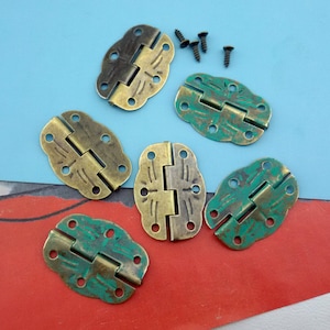 metal hinges,4 decorative hinges,verdigris medieval hinges,mini door decorative hinges,antique brass door hinge,box hinge antique look decor