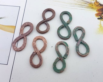 patina copper chain links,antique copper bracelet links,infinity shape necklace connectors,verdigris bracelet links,green patina copper link