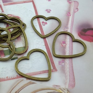 bronze heart links,heart connectors,bronze heart bracelet connector,antiqued bronze heart connectors for necklace,bronze tone linking hearts