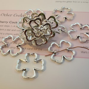Łączniki ramek Antyczny dekoracyjny srebrny kwiat, łączniki ramek w odcieniu srebra, łącznik ramek kwiatowych srebrny, łącznik ramek kwiatowych metalowy srebrny