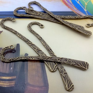 Vintage bladwijzer, charme bladwijzer, bladwijzer bevindingen, metalen bladwijzer, bovenste gat bladwijzer, gat om charme bladwijzer toe te voegen, gat om kralen bladwijzer toe te voegen