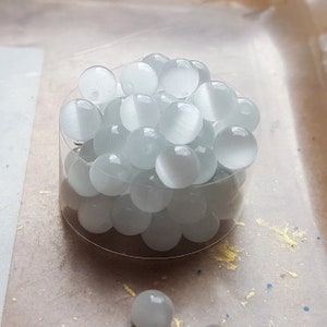 white cats eye beads,6 mm cat s eye crystal beads,white cats eye small Beads,white crystal Beads,white cats eye smooth beads,white 6 mm bead