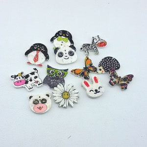 flower buttons,12 wooden buttons,black and white,scrap booking buttons,multicolored decorative buttons,animal buttons,colored buttons,red