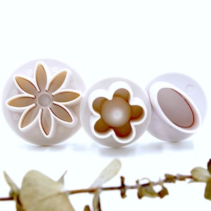 Flowers & Oval Cookie Cutters 3pc - Daisy Cherry Blossom Retractable / Fondant Plunger / Baking Tool Press Plunger