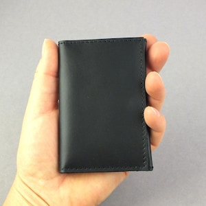 Echtleder Geldbörse Schwarz für Kreditkarten Münzen - flache Kartenbörse - kleine Partygeldbörse - Geschenk für ihn - Geschenk für sie