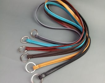 Lanière en cuir véritable longue/porte-clés avec anneau/pendentif pour clés/lanière d'identification/bracelet en cuir/cadeau petit ami/petite amie/mère