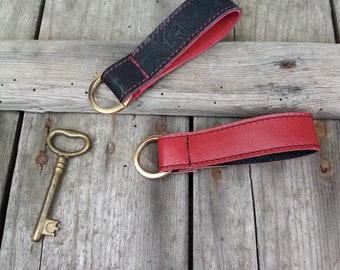 Real leather keychain black/red/gold, short lanyard with ring, loop strap/gift for girlfriend/sister/mother/aunt