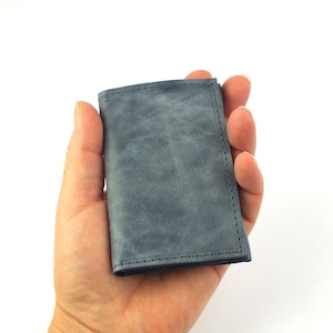 コインコンパートメント付き本革財布（ブルー） - クレジットカード用財布 - フラットパーティー用財布 - 彼女へのギフト - 彼へのギフト