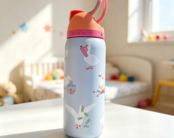 Owala FreeSip waterfles 710 ml, schattige geïsoleerde drinkbeker met ganzenprint en ingebouwd rietje, lekvrije reisfles, stijlvol cadeau