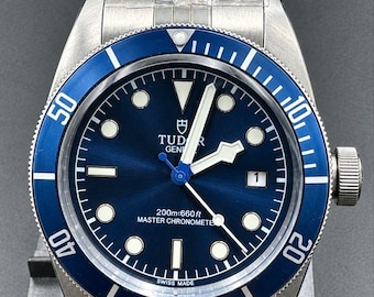 Orologio Tudor Geneva Black Bay vintage, cronografo automatico con quadrante blu, restaurato.
