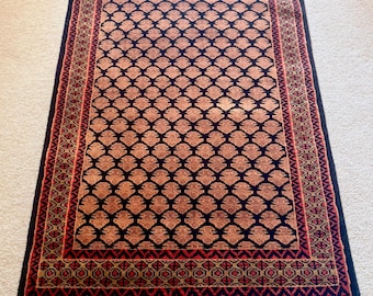 Handwoven Agra Wool Rug | Geometric Indian Area Rug | Boho Home Decor (153 × 93 cm)