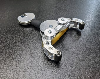 Pocket Grappler: Aluminum Spring-Loaded Claw Grabber