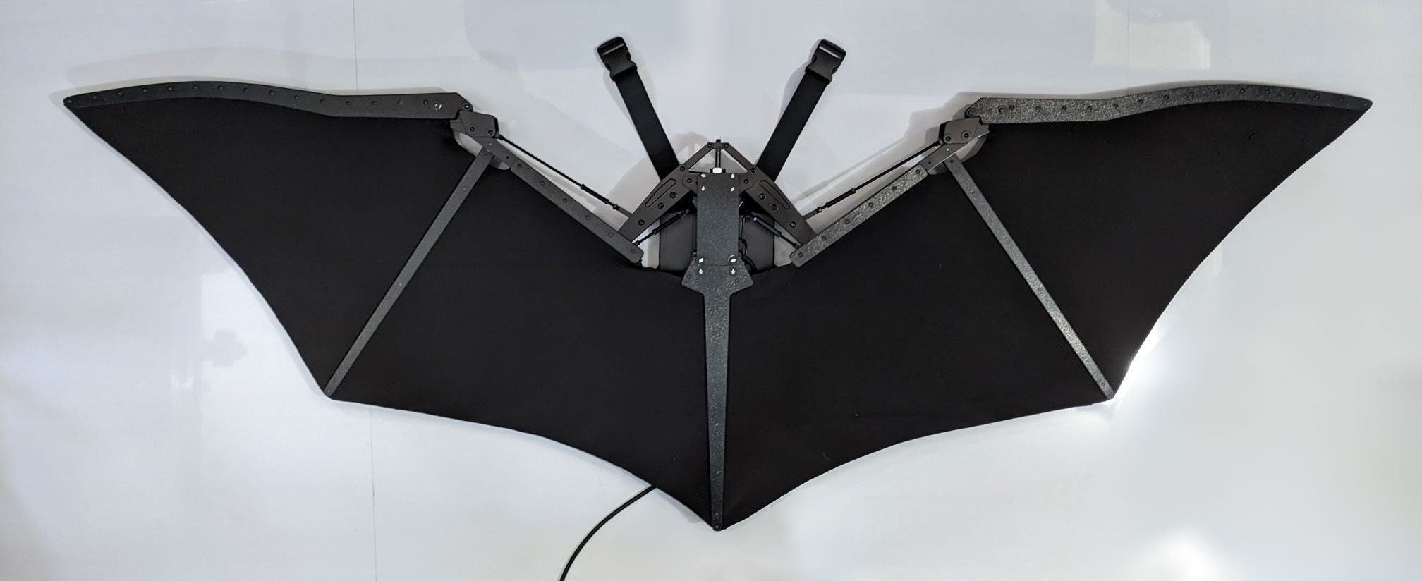 V2.6 Mechanical Wings - 8.5' Metal Bat Wings - Batman Beyond