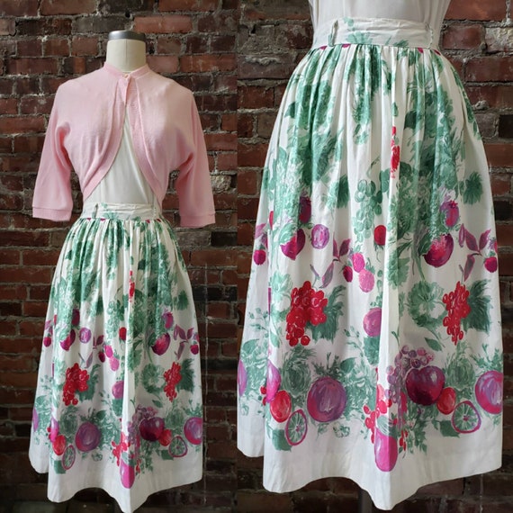 1950s Fruit Print Skirt 26-27" Waist