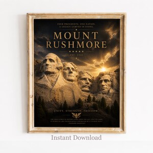 Puede incluir: Impresión enmarcada de Mount Rushmore, con los rostros de cuatro presidentes tallados en una montaña, con el texto "MOUNT RUSHMORE" y "EST. 1941". El fondo muestra una puesta de sol. La impresión está en un marco dorado.