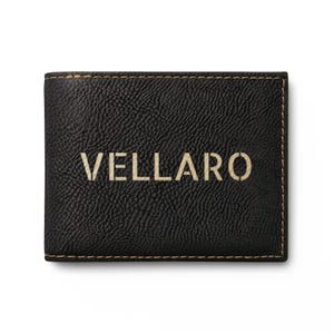 Cartera plegable de piel con medallón envejecido / Negra con parche de contraste