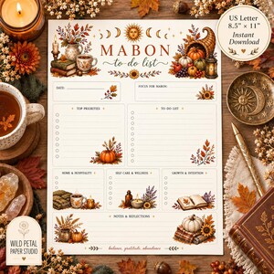 Op de afbeelding: Een Mabon to-do list plannerpagina met herfstachtige illustraties van pompoenen, bladeren en kaarsen. De lay-out bevat secties voor prioriteiten, takenlijsten, huishouden, welzijn en notities, met een afmeting van 21,59 bij 27,94 cm.