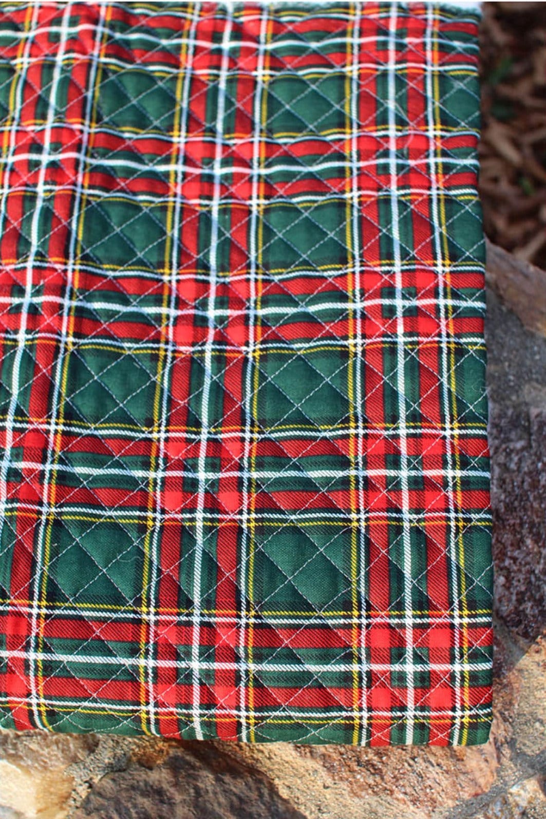 Quilted Christmas Plaid Oxford Cotton Fabric - Quality Korean Fabric - By the Yard /40868