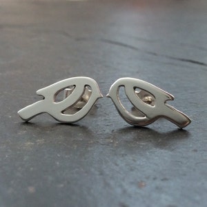 Sterling silver Robin stud earrings, robin jewellery, Robin earrings, Bird watcher gift, robin lover gift, silver earrings, silver robin