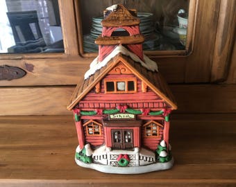 Z Lefton Colonial Village Hand Painted Lil Red Schoolhouse Collectible Building No Box
