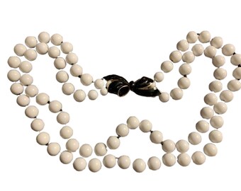 1970s Vendome (CORO) White Double-Strand Beaded Necklace w/Black Enameled Bow Clasp