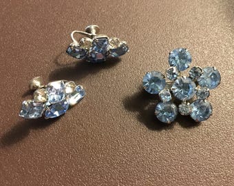 1940s CORO Blue Rhinestone Glass Flower Collar Pin & Screw-back Earrings