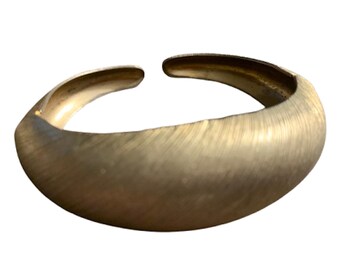 1960s CORO (Pegasus) Brushed Gold Side-Open Cuff Bracelet