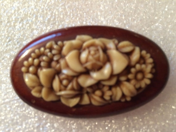 1930s Antique Cream & Chocolate Bakelite Floral R… - image 1