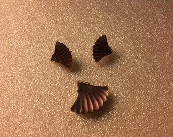 1950s WHITING & DAVIS Mauve Thermoset Clam Shell or Fan Pendant (no chain) and Clam Shell or Fan Post Earrings