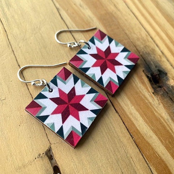 Red Green Star Quilt Pattern Earrings, REVERSIBLE, One Inch Recycled Wood, Sterling or Stainless Wire, Barn Art, Quilt Gift