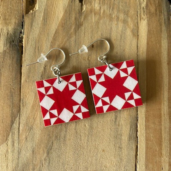 Red Star Quilt Pattern Earrings, Barn Art, REVERSIBLE Image, One Inch Recycled Wood, Sterling or Stainless Wire, Quilter Gift