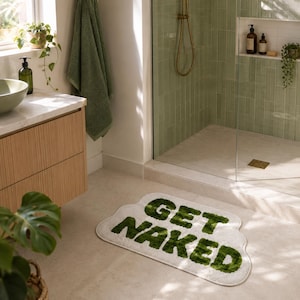 Alfombra de baño "Get Naked", alfombra divertida para el baño, alfombra de ducha antideslizante con textura, decoración de baño verde musgo, regalo de inauguración de casa, alfombra lavable.
