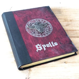Book of Spells Journal Diary Gift, DnD Sorcerer Witch Spellbook Notebook, Wizard Grimoire Spell Book Art Gifts, Witchcraft Fantasy Book Gift