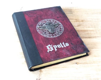 Book of Spells Journal Diary Gift, DnD Sorcerer Witch Spellbook Notebook, Wizard Grimoire Spell Book Art Gifts, Witchcraft Fantasy Book Gift