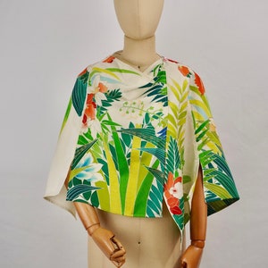 Cape Vintage silk Japanese kimono Scarf, Ivory base with Vivid tropical pattern.