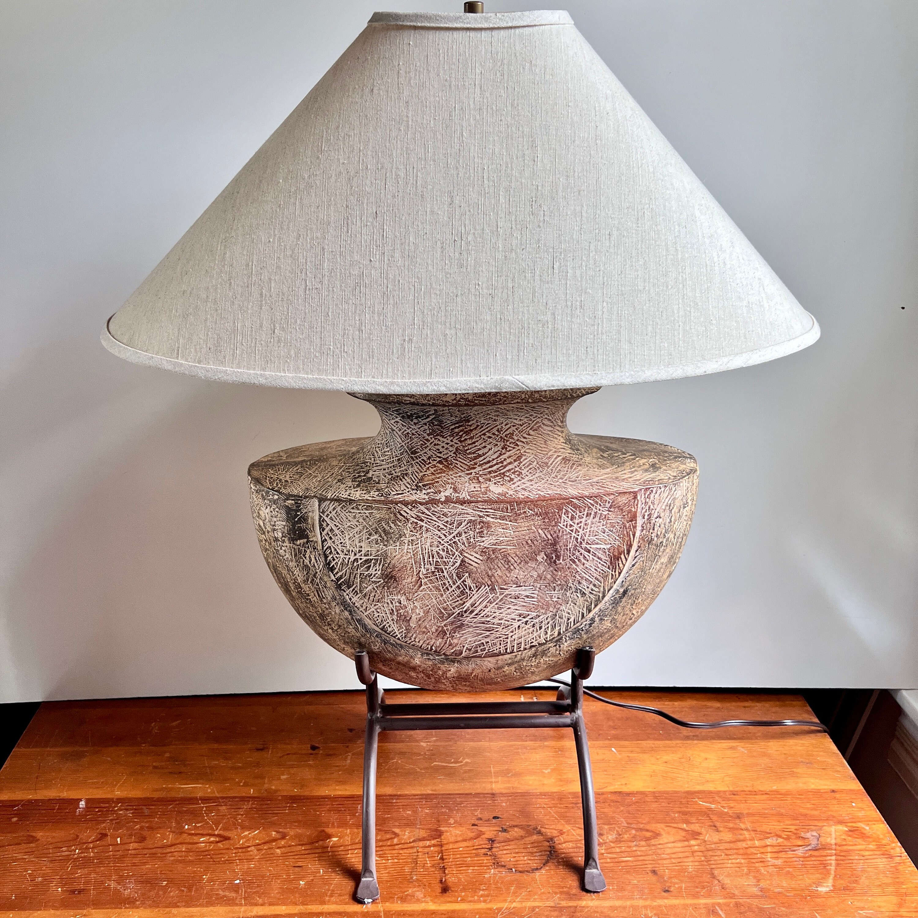 residentie kom charme Casual Lamps of California 1998 Plaster Table Lamp With Iron - Etsy
