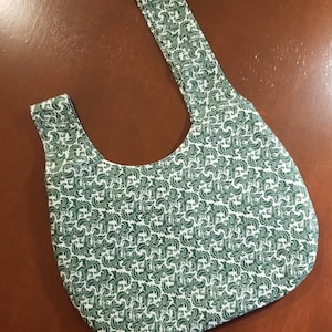 Wrist Bag - Japanese Knot Bag - Dark Green Scroll
