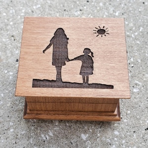 Mom Daughter Gift For Mom Music Box Mother's day Custom-Made You Are My Sunshine Gift for Daughter Wooden Music Box Choice of Song