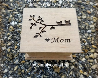 Mother's day gift - Music Box for Mom - Custom music box with a tree branch and 2 birds engraved to the top, choose your color and song